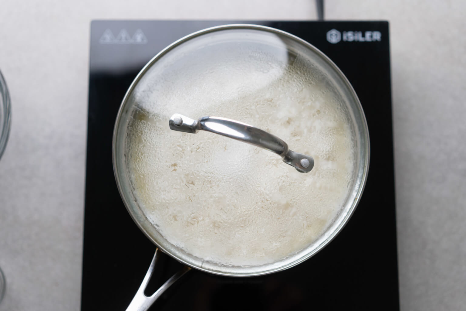 world-no1-rice-close-pan-cooking